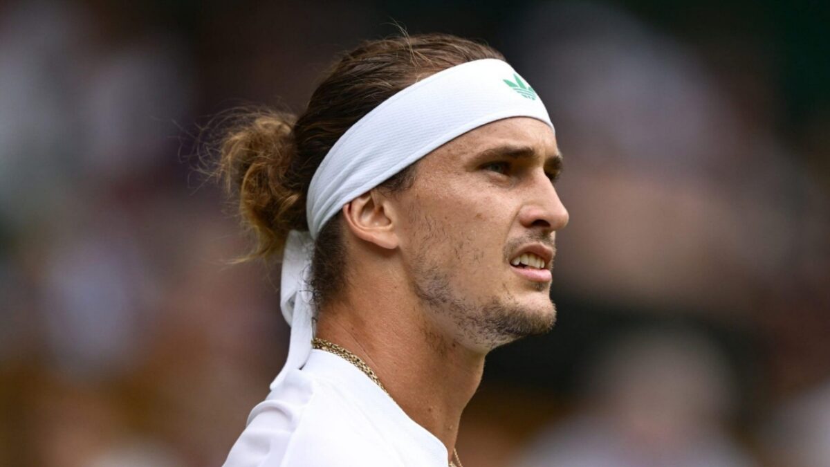 Alexander Zverev Picks Dream Mixed Doubles Partner: "She's an Absolute Hero and Legend" 1 Alexander Zverev
