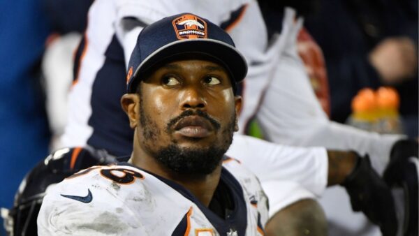 Von Miller Honors Champ Bailey With No. 24 in Move to Commanders