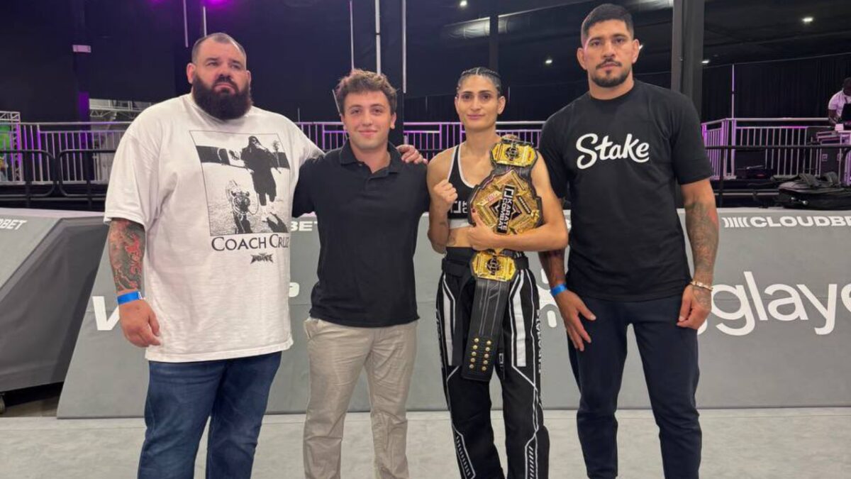 (Video) Alex Pereira and Sister Aline Have an Emotional Moment after Karate Combat Win 1 Alex Pereira and Aline after winning the Karate Combat flyweight championship