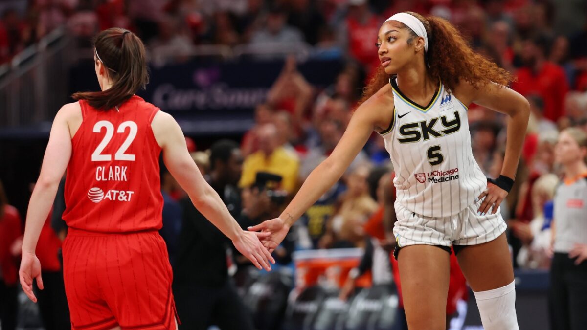 Caitlin Clark's Return Uncertain as 2-Time All-Star Awaits Doctors' Evaluation on Groin Injury 1 Sky should hope Caitlin Clark recovers in time to face Angel Reese at United Center