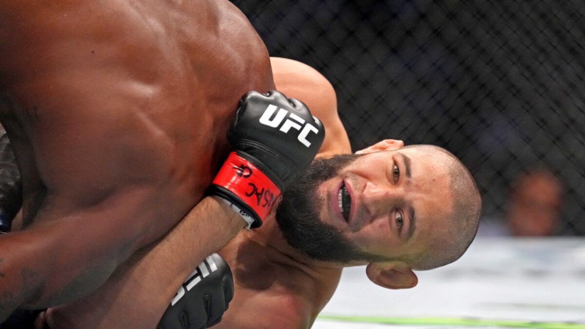 Israel Adesanya Foresees Brutal Ending for Khamzat Chimaev vs Dricus Du Plessis: "Chaotic Good vs. Chaotic Evil" 1 Khamzat Chimaev at UFC 279