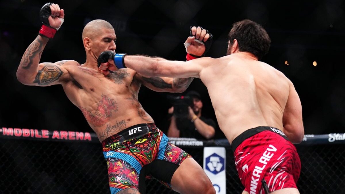 Alex Pereira Hints Fans About Post-UFC Career Plans: "This Would Be New Challenge” 1 Alex Pereira vs. Magomed Ankalaev at UFC 313