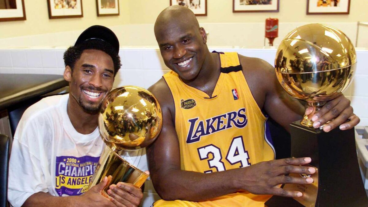 Shaquille O’Neal’s Tracy McGrady Over Kobe Bryant Claim Sparks Fan Outrage: "Why does Shaq Do This?" 1 Shaquille O'Neal and Kobe Bryant with their trophies