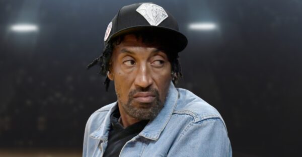 Scottie Pippen Cracks Allen Iverson and BBL Joke And Tickles NBA Fans