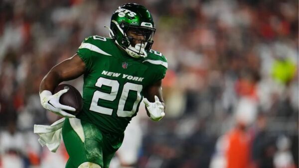 Breece Hall Admits He’s Not the Jets “Guy” Yet, Not Expecting Contract Extension