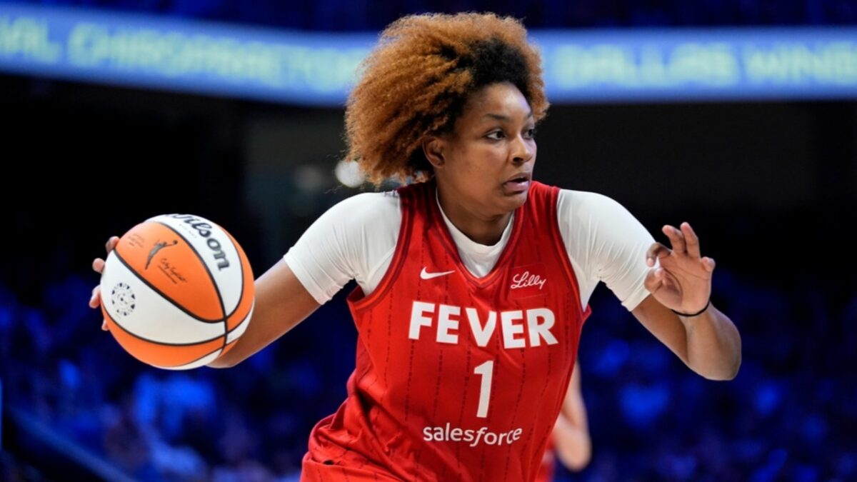 NaLyssa Smith And Girlfriend DiJonai Carrington Go Back Over Foul Call 1 NyLyssa Smith