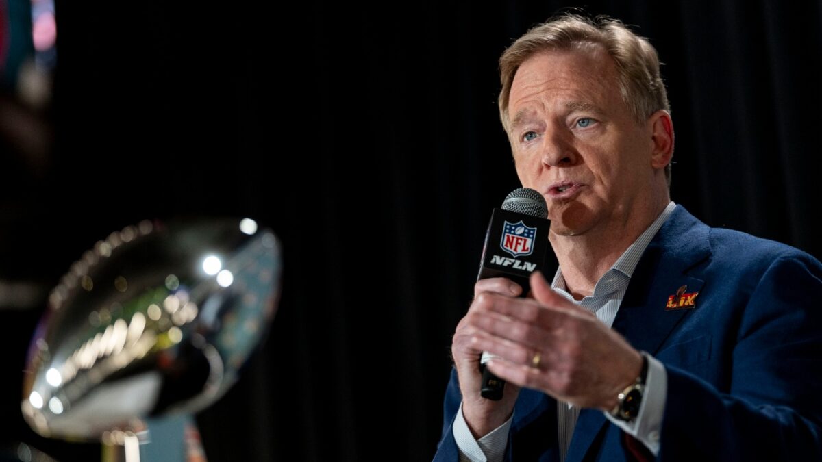 Struggles with CTE Led NYC Shooter to Indeed Target Roger Goodell and NFL Offices 1 Roger Goodell and the NFL have long tried to distance itself from CTE