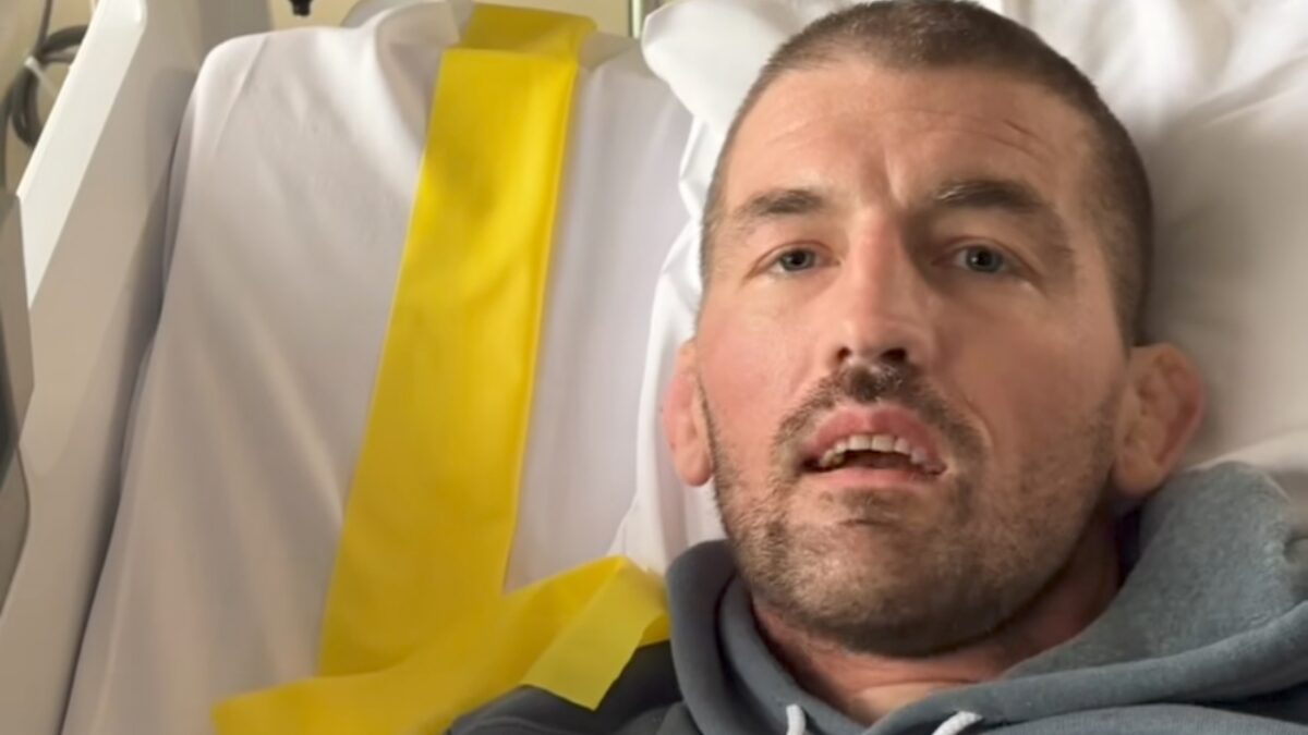 Joe Rogan Reminisces 'Good Ol' Days' of Ben Askren Amidst Current Battle after Double Lung Transplant 1 Ben Askren on the hospital bed