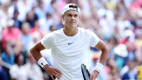 “Horrific Commentating”- Fans Slam Commentator for Discussing Holger Rune’s Romantic Rejection by Married WTA Ace