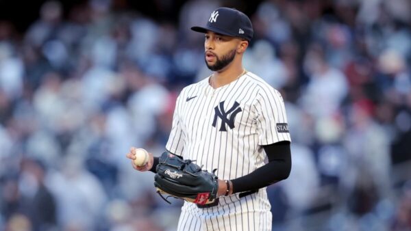 Former Super Bowl Champion Takes SHOT at Devin Williams as Yankees Closer Blows Another Save in Loss Against Rangers