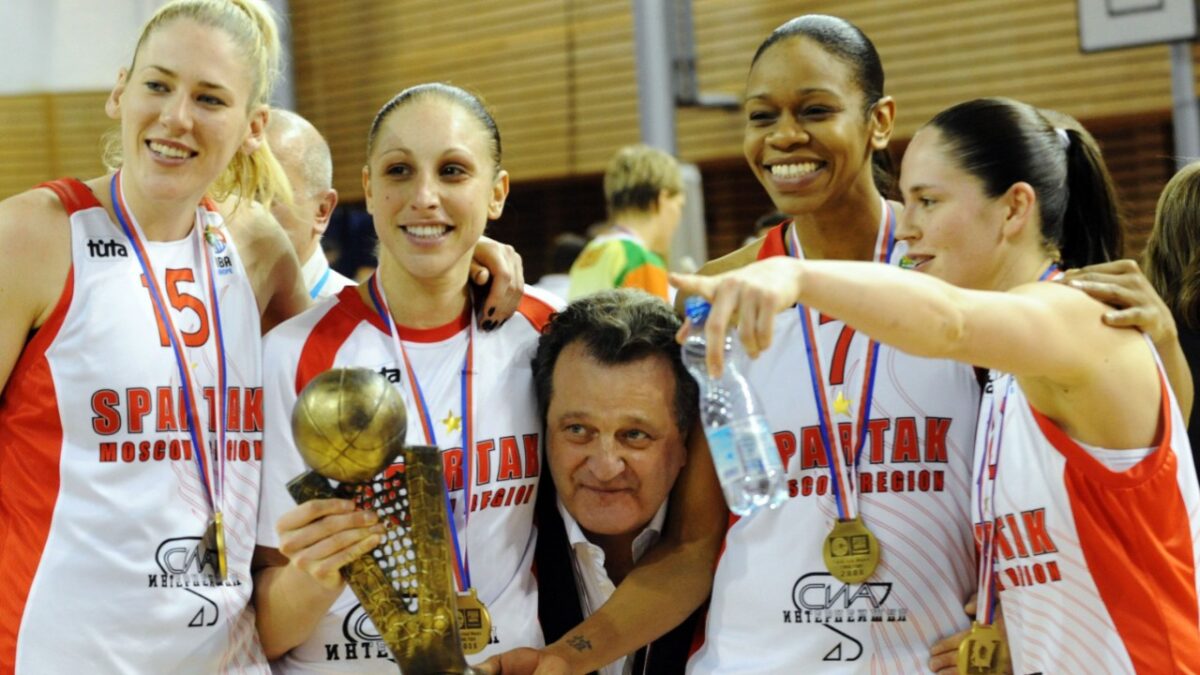Diana Taurasi, Sue Bird, and other WNBA legends playing in Russia