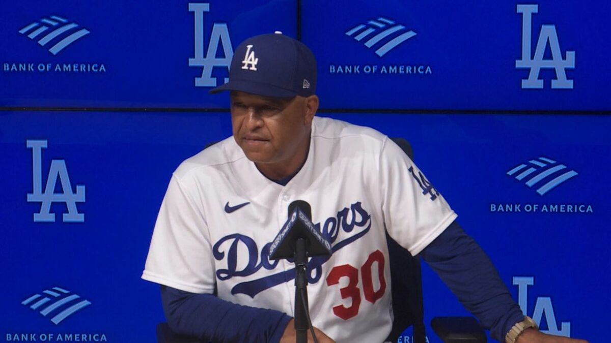 Dodgers' manager Dave Roberts