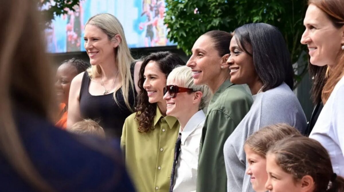 Sue Bird's teammates and friends at her statue unveiling