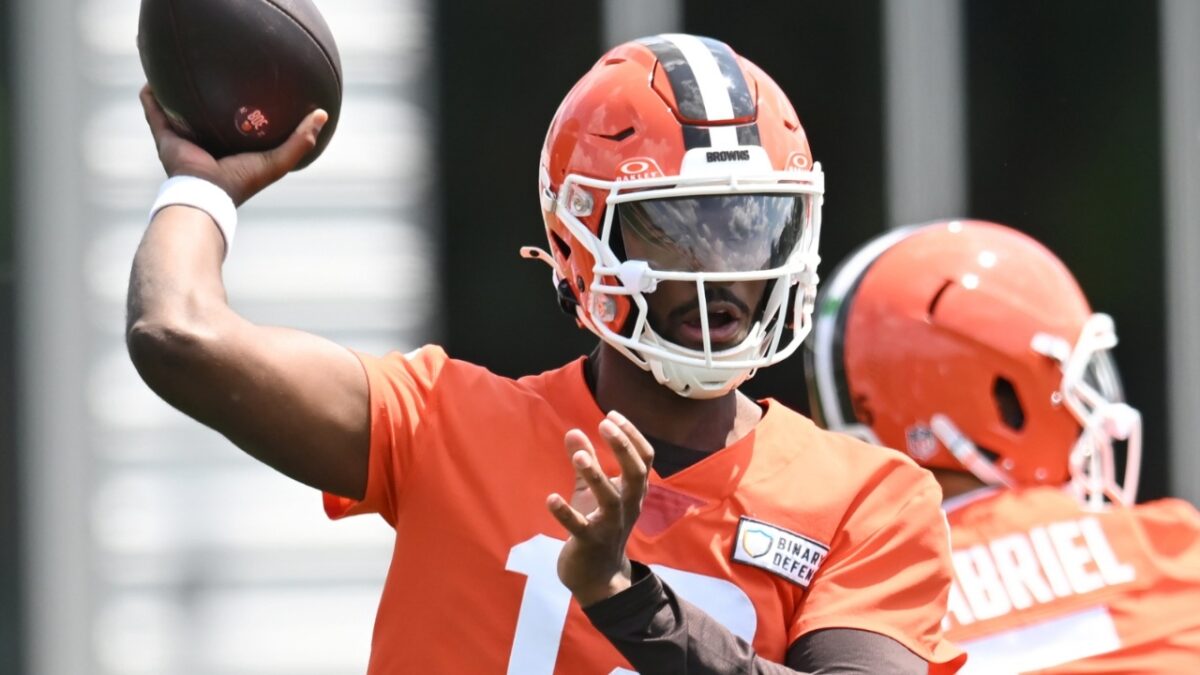 (Video) Shedeur Sanders, with a Grin, Has a 1-Word Reponse to Whether He Deserves to Be on Browns' 53-Man Roster 1 (Video) Shedeur Sanders, with a Grin, Has a 1-Word Reponse to Whether He Deserves to Be on Browns' 53-Man Roster