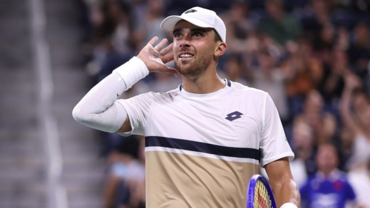 (Video) Daniil Medvedev’s Bizarre Tongue Gesture in Chaotic US Open Match Against Benjamin Bonzi Goes Viral 1 Benjamin Bonzi (2)