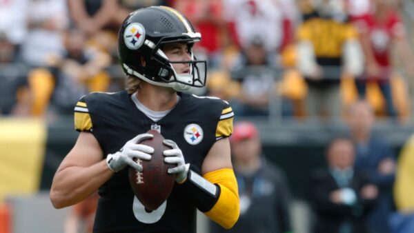 Browns Send Star Quarterback to Raiders as Geno Smith’s Backup Amid Ongoing Shedeur Sanders Saga