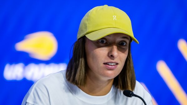 Journalist Apologizes After Asking Iga Swiatek Bizarre ‘Beads in Hair’ Question at US Open