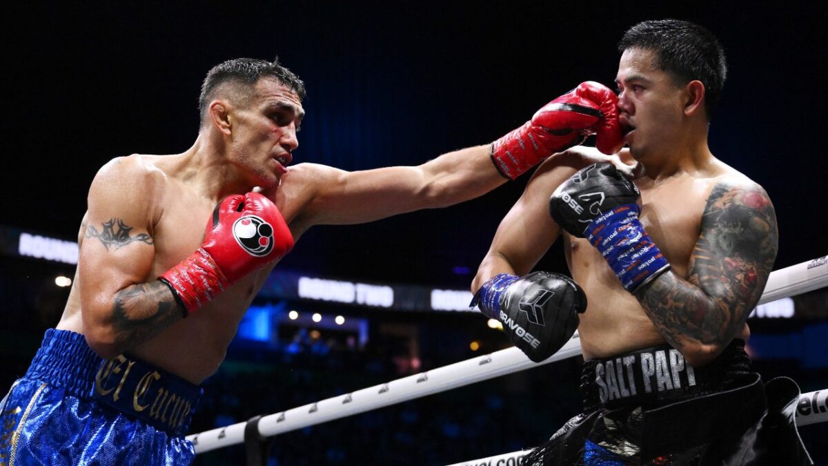 Tony Ferguson knocks out Salt Papi in their round 