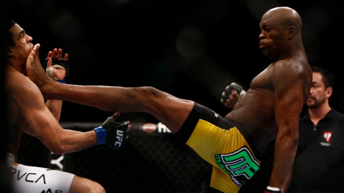Fans React as Anderson Silva Received $10 Million from UFC Anti-Trust Lawsuit Settlement 1 Anderson Silva fighting in his prime