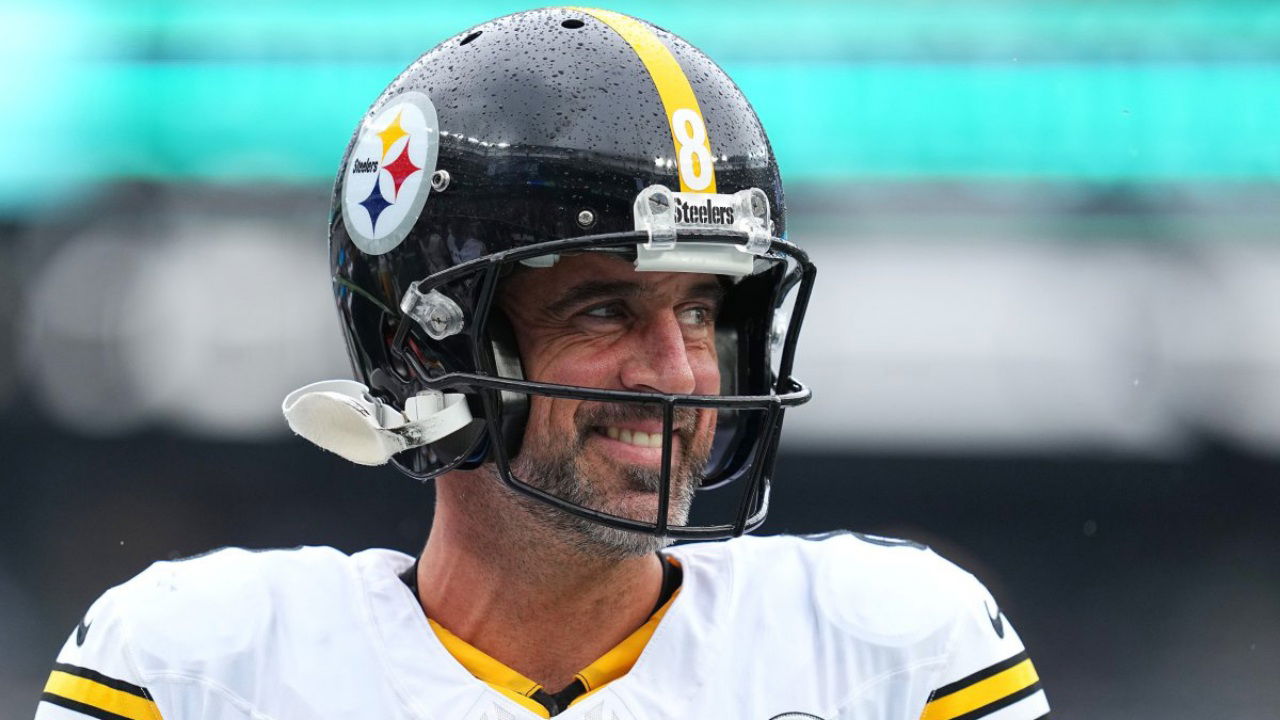 Aaron Rodgers’ Icy Statement After Steelers Victory Reveals Lingering Resentment for Jets