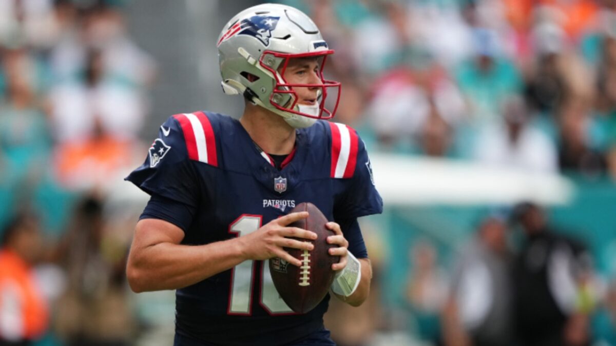 Mac Jones Poised to Make Debut vs. Saints as 49ers Assess Brock Purdy’s Injury Status