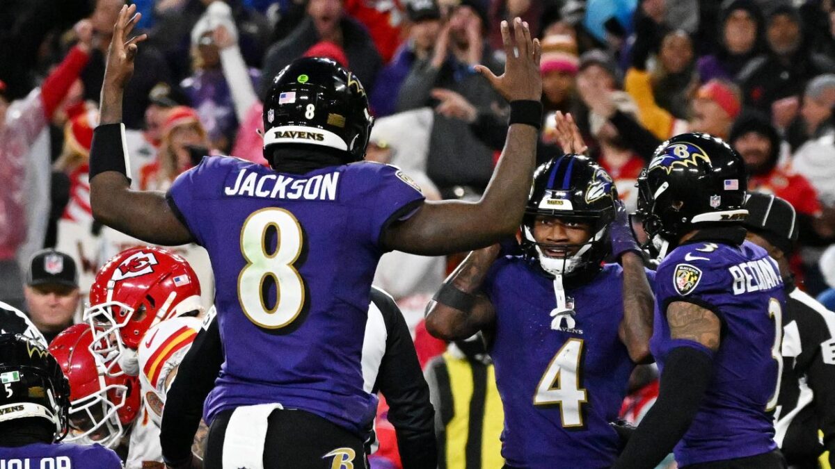 Bills Fan Gets Apology From Lamar Jackson Over Shoving Incident: "Keep Your Hands to Yourself" 1 Baltimore Ravens have to stop losing ground late in games