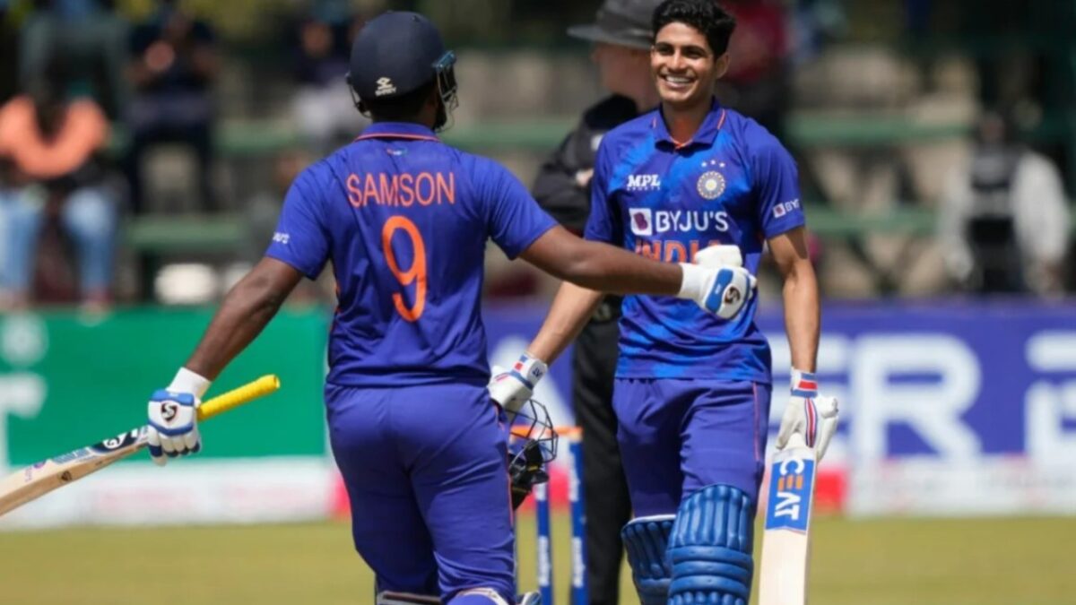 Sanju Samson and Shubman Gill batting together.