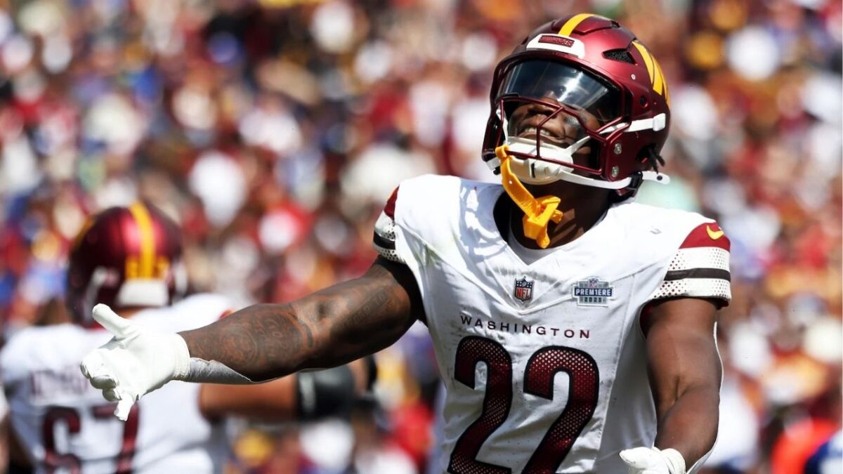 Commanders' Austin Ekeler Suffers Massive Achilles Injury Against Packers, Season in Danger 1 Jacory Croskey-Merritt