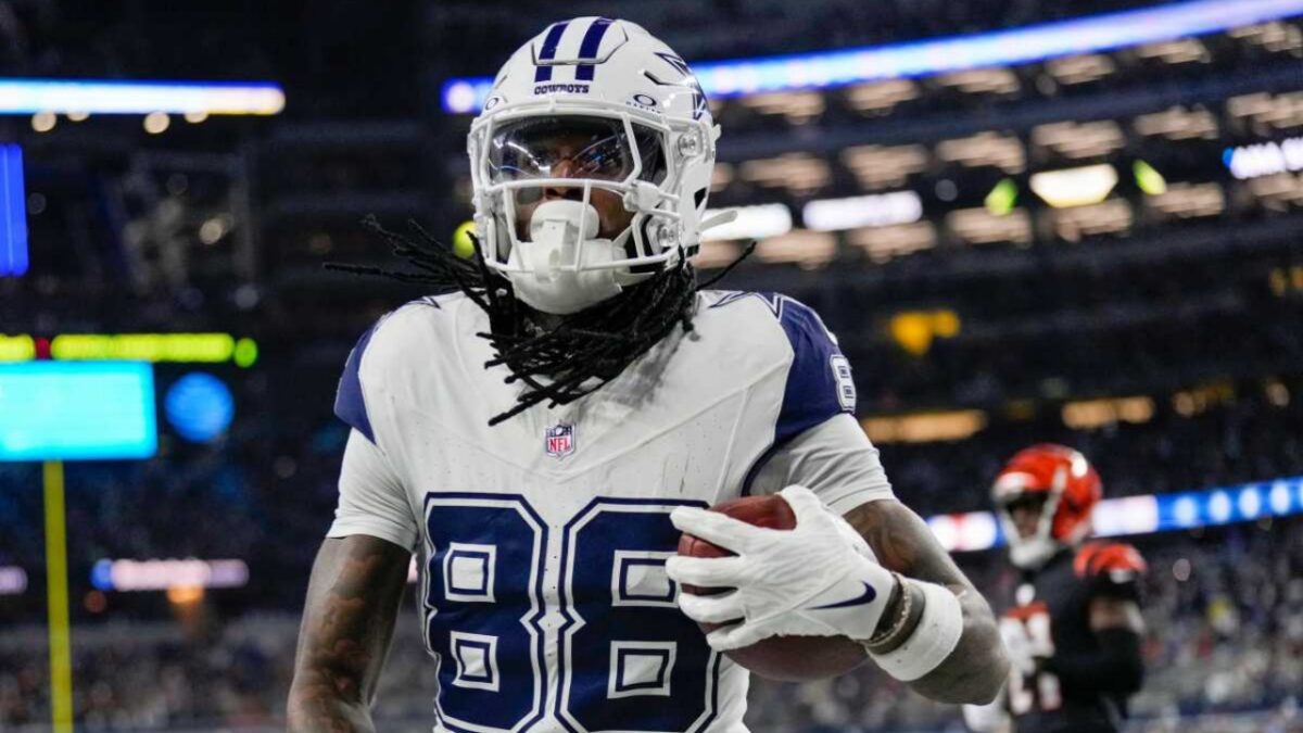 CeeDee Lamb Eyes %E2%80%98Revenge in Cowboys Divisional Clash with Giants 2