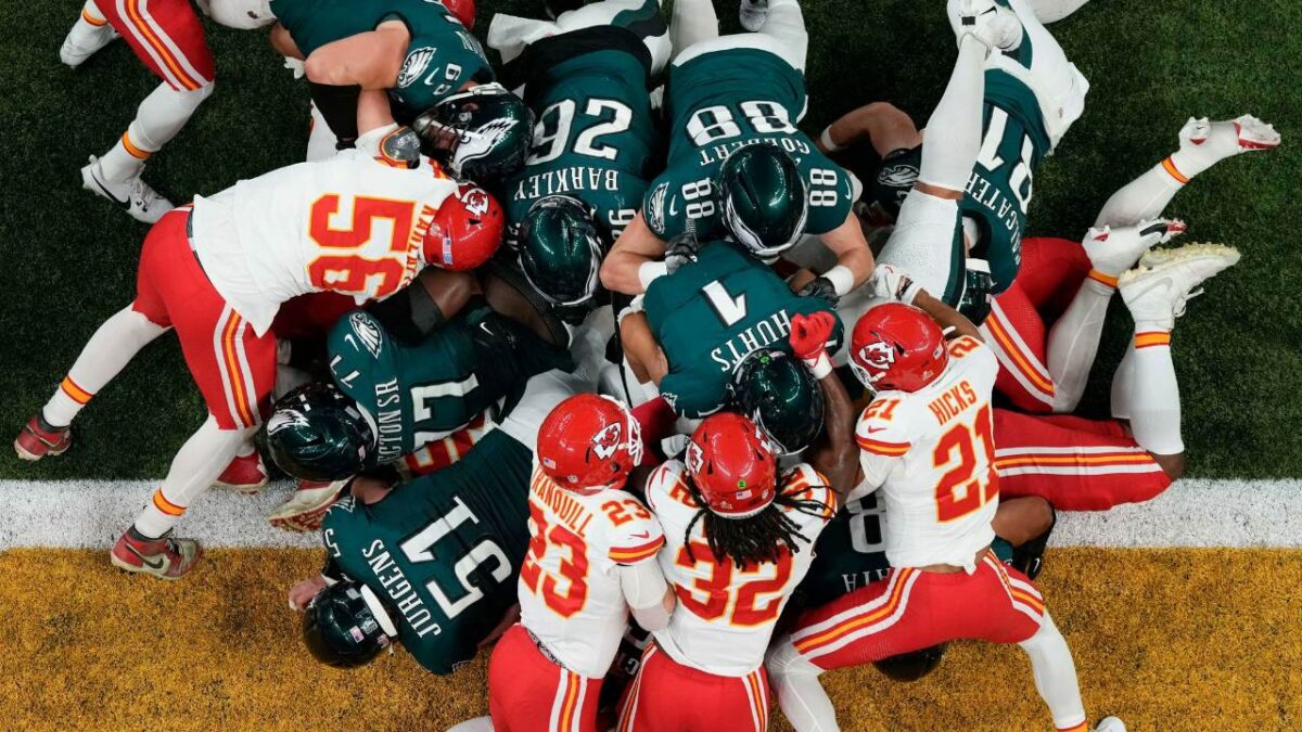 Eagles' Tush Push Controversy To Get Clarity after NFL Instructs Officials to Call False-Starts 1 Chiefs allege Eagles O-Line committed false starts