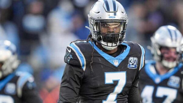 Cowboys’ Jadeveon Clowney Vows to Fight Trespassing Charges After Hometown Arrest