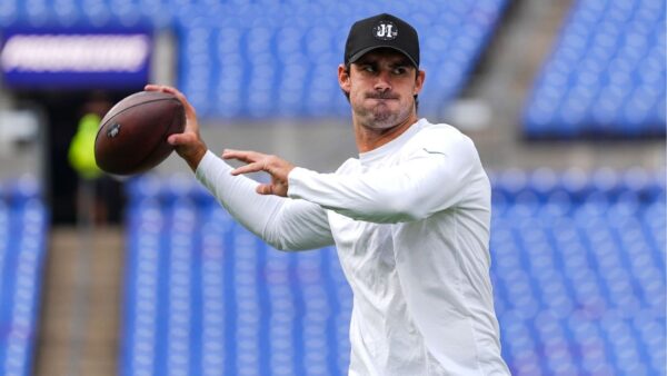 Daniel Jones Proves Haters Wrong With Gigantic 3-0 Start to the Season – “Colts Fans Owe Him an Apology”