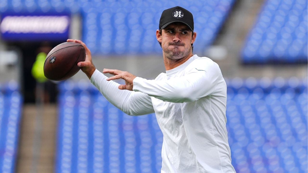 Daniel Jones Proves Haters Wrong With Gigantic 3-0 Start to the Season – “Colts Fans Owe Him an Apology”