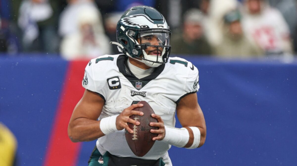 (Video) Jalen Hurts' Cold Reaction to Eagles Blocking Rams' Game-Winning Kick to Go 3-0 up Is Priceless! 1 (Video) Jalen Hurt's Cold Reaction to Eagles Blocking Rams' Game-Winning Kick to Go 3-0 up Is Priceless!