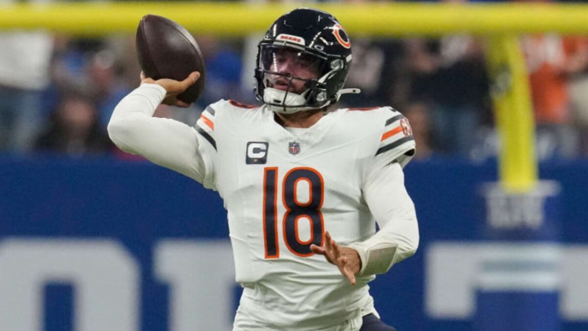 Elite Mentality! Ben Johnson Admits Caleb Williams Remained "Unfazed" After Winning NFC Offensive Player of the Week
