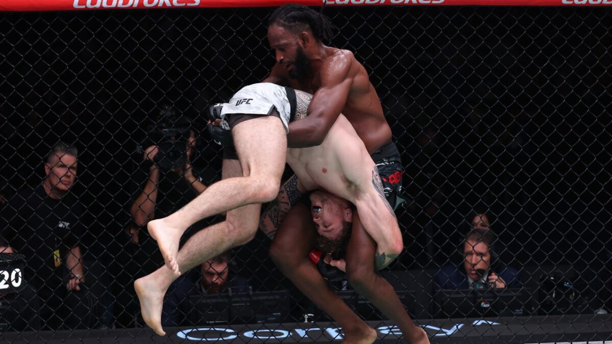 Neil Magny vs. Jake Matthews last scramble