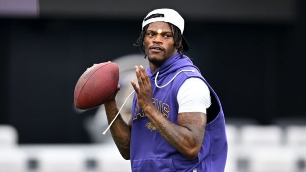Ravens’ Troubles Pile On With Lamar Jackson Set to Miss 2-3 Weeks Due to Hamstring Injury