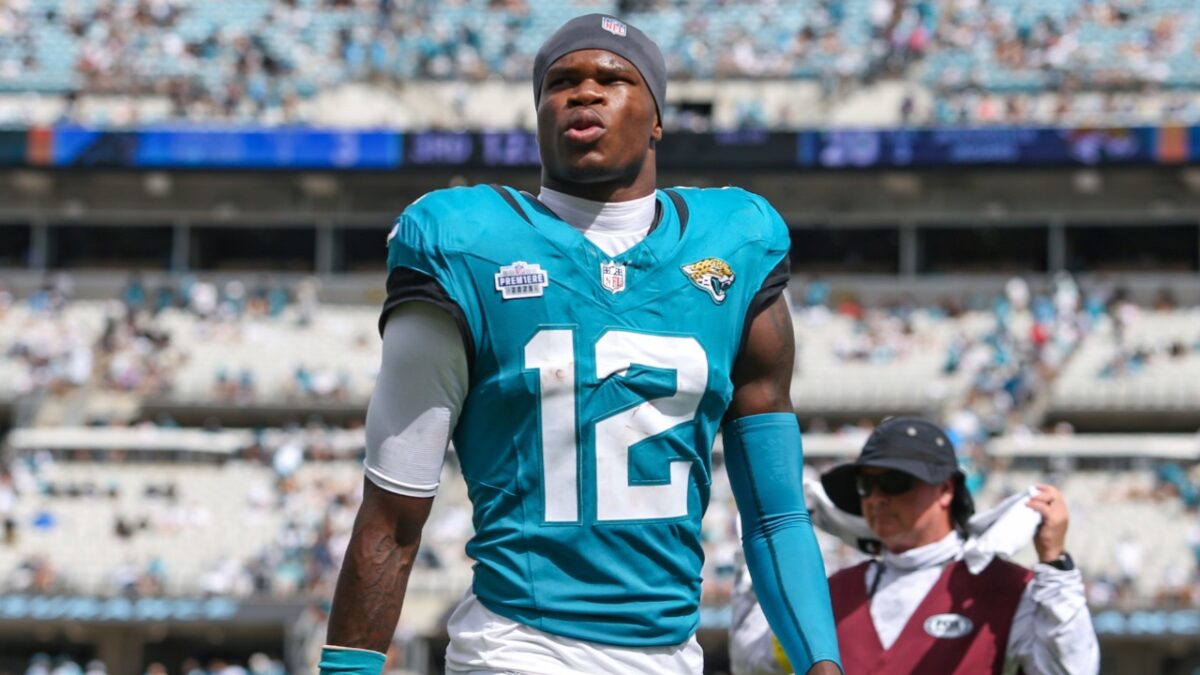 'Frustrated' Deion Sanders Dismisses Eli Manning's Claims That Travis Hunter Only Played Defense at Colorado 1 Travis Hunter takes more offensive than defensive snaps
