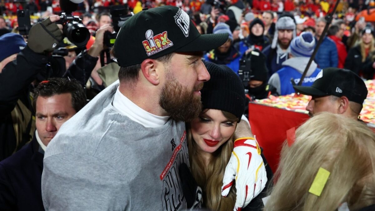 Travis Kelce’s VIP Perk at Taylor Swift’s Tour? Bringing the Tea 1 Travis Kelce’s VIP Perk at Taylor Swift’s Tour? Bringing the Tea