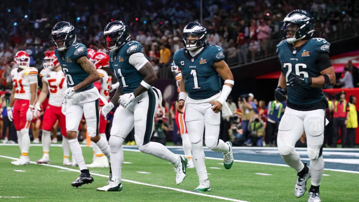 Eagles offense has to figure out how to improve
