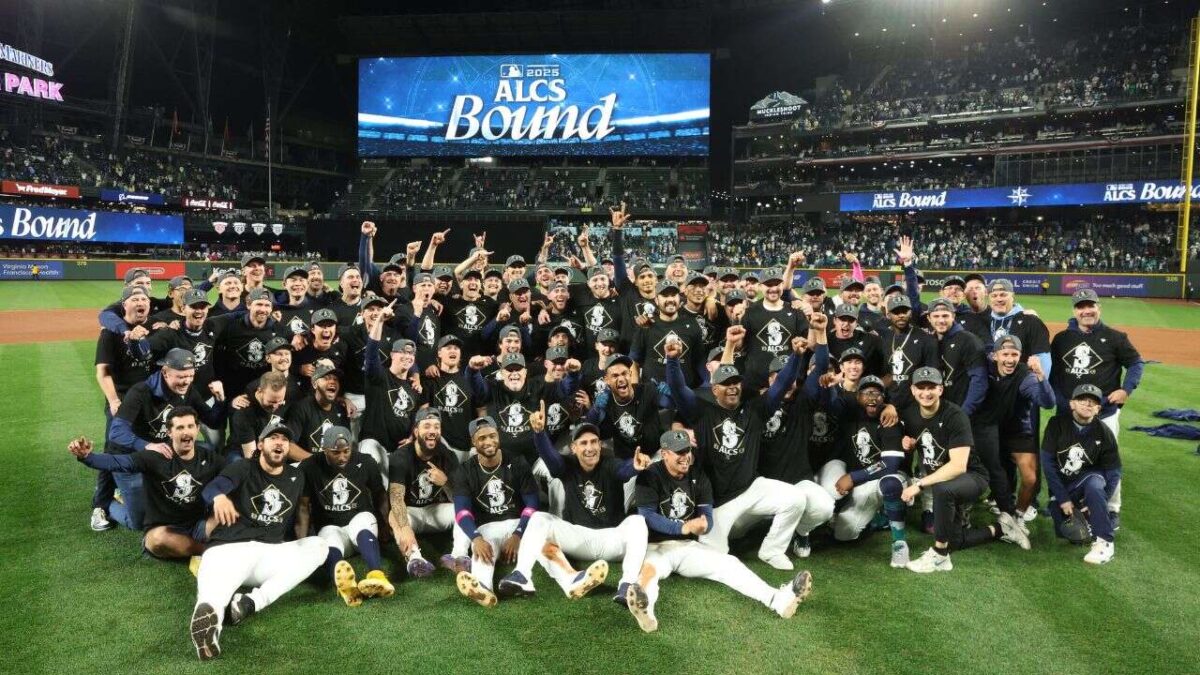Seattle Mariners will play in their first ALCS since 2001