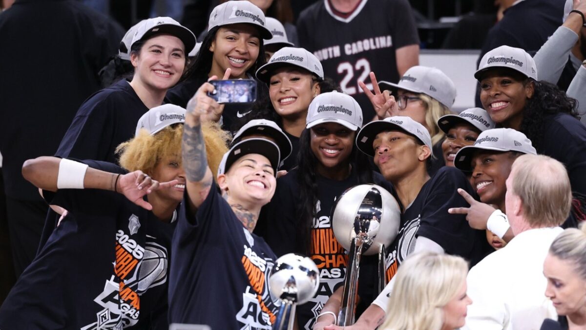 Las Vegas Aces with their 2025 WNBA title
