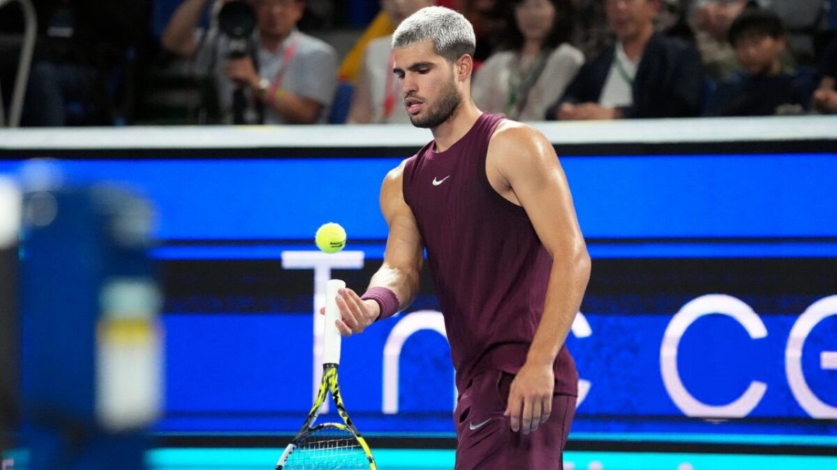 "Money Hungry" - Fans Slam IShowSpeed For Being Involved in the Six Kings Slam Semifinal Between Carlos Alcaraz and Taylor Fritz 1 Carlos Alcaraz (5)