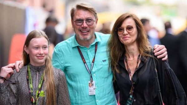 Mika Hakkinen with his daughter Ella Hakkinen and wife Marketa Hakkinen (via Getty)