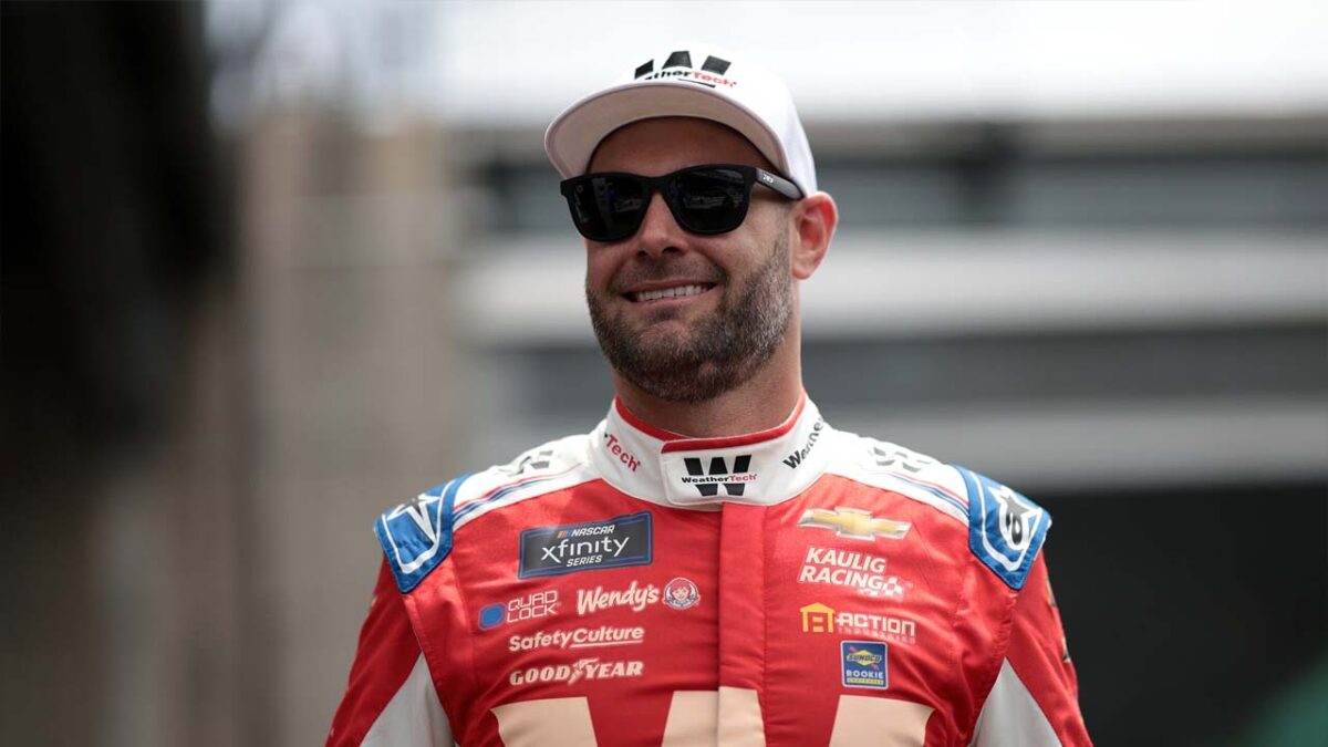 Kurt Busch Declares NASCAR Needs a “Hybrid Playoffs Format” 1 Shane van Gisbergen (via Getty)