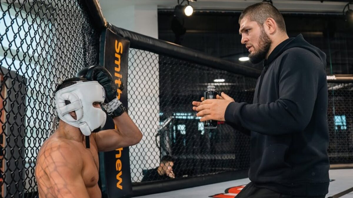 Revenge or Belt? Umar Nurmagomedov Sets Priorities Straight for Future 1 Umar Nurmagomedov and Khabib Nurmagomedov