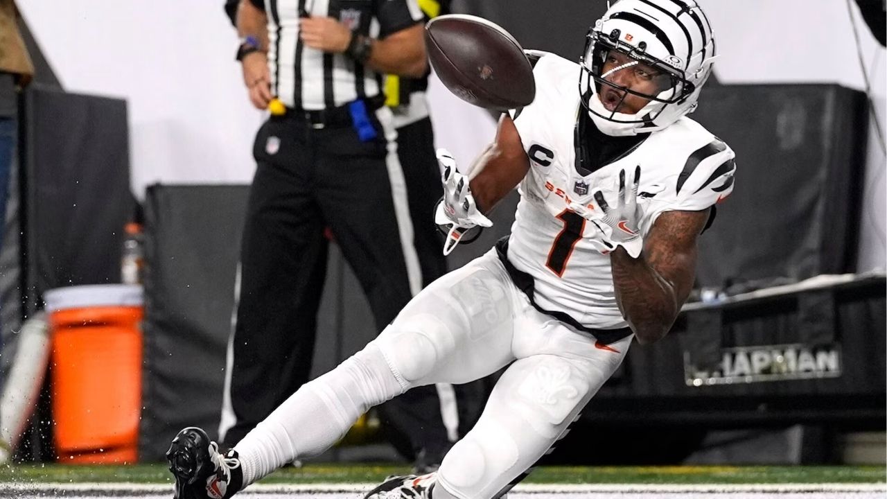 Ja’Marr Chase Shocked to Learn He Broke Bengals Record with 16 Catches: “I Thought I Had Nine”