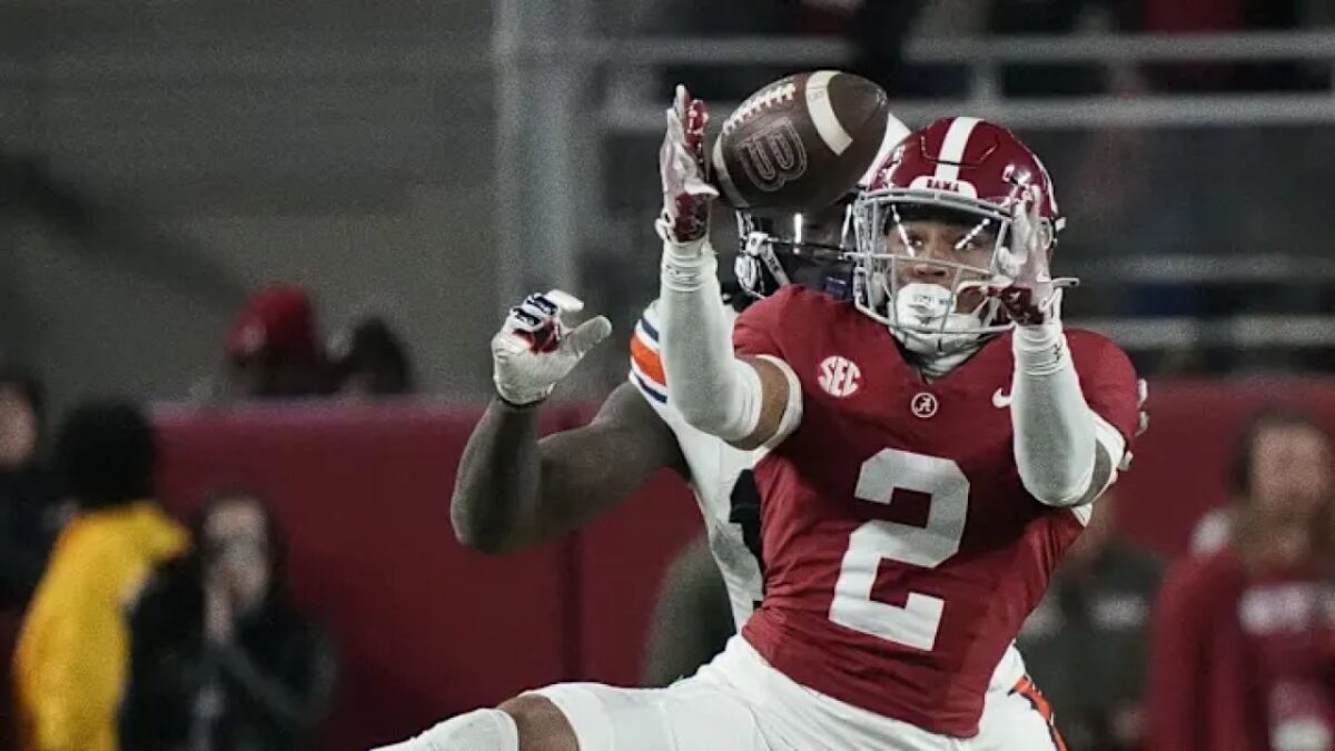 (Video) Crowd Goes Wild as Zabien Brown Scores a 99-Yard Pick-Six for Alabama Against Tennessee 1 (Video) Crowd Goes Wild as Zabien Brown Scores a 99-Yard Pick-Six for Alabama Against Tennessee