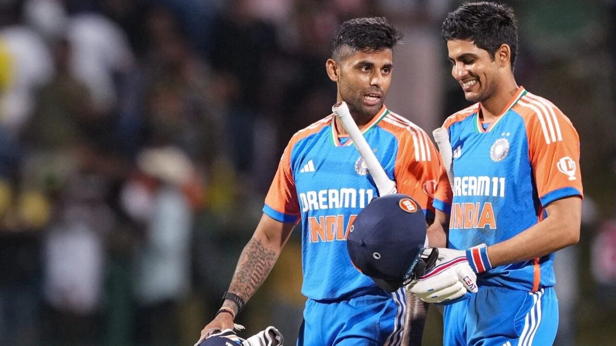 Shubman Gill Makes His Way to Unfortunate List Featuring Virat Kohli After Losing First Match as ODI Captain 1 Suryakumar Yadav on Shubman Gill
