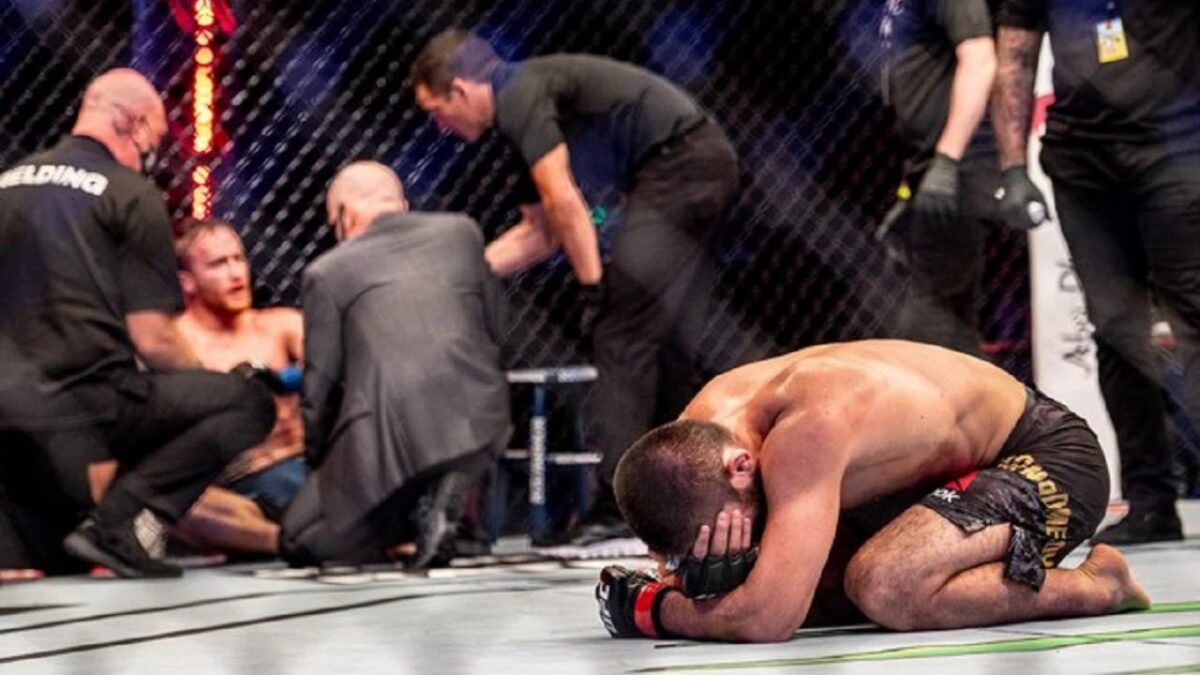 Khabib Nurmagomedov's Master Recovery Routine Goes Viral Again As UFC Featherweight Star Reveals Secret 1 Khabib Nurmagomedov vs Justin Gaethje at UFC 254